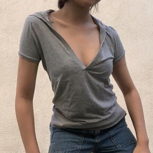 y2k low-cut gray shirt with hood